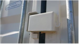 Système anti-effraction des containers du garde-meubles du site Loctainers à Salon-de-Provence 13300